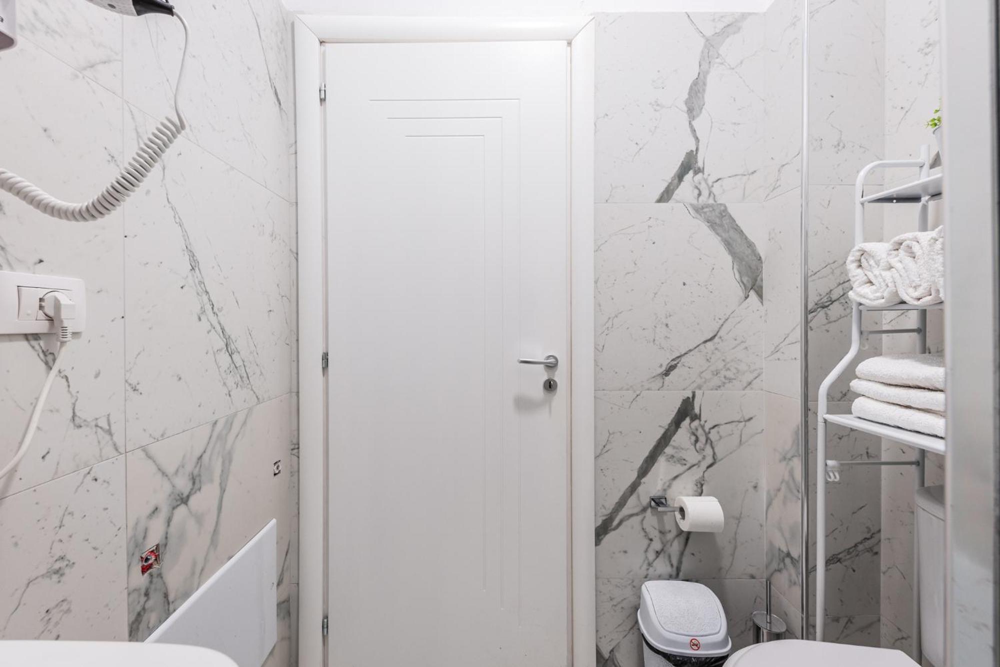 The Bohemian Pad Apartment Shkoder Ngoại thất bức ảnh