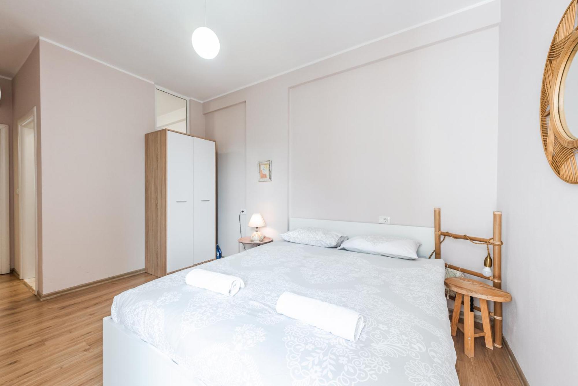 The Bohemian Pad Apartment Shkoder Ngoại thất bức ảnh